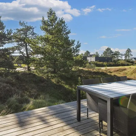 Сasa de vacaciones Four-bedroom Holiday In Romo 11 *